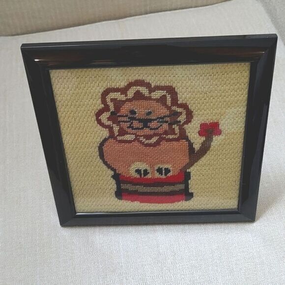 Framed Square Needlework Circus Lion - Picture 8 of 9